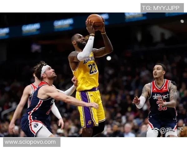 湖人热火总决赛第二场激战回顾明星球员表现与战术分析