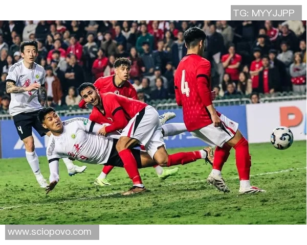 阿贾克斯与罗森伯格激战正酣谁将赢得这场欧洲足球盛宴